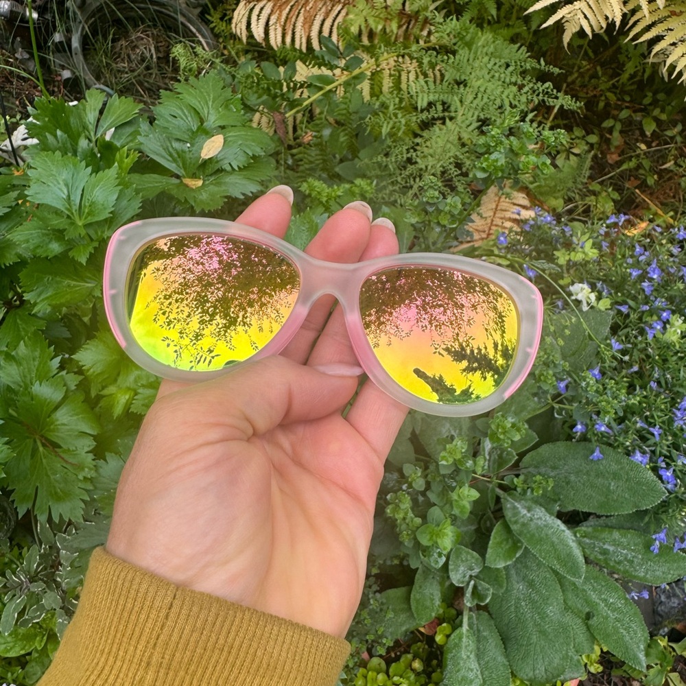 Cateye Goodr Sunnies with pink accents! New and scratch free!